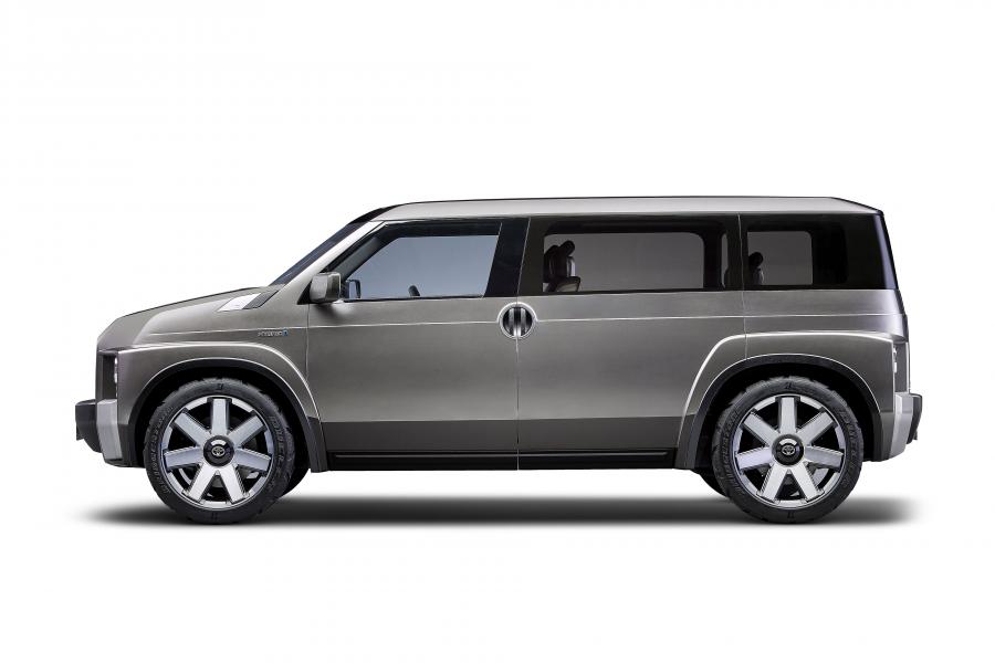  Toyota Tj Cruiser 2017 года  (фото 2 из 13)